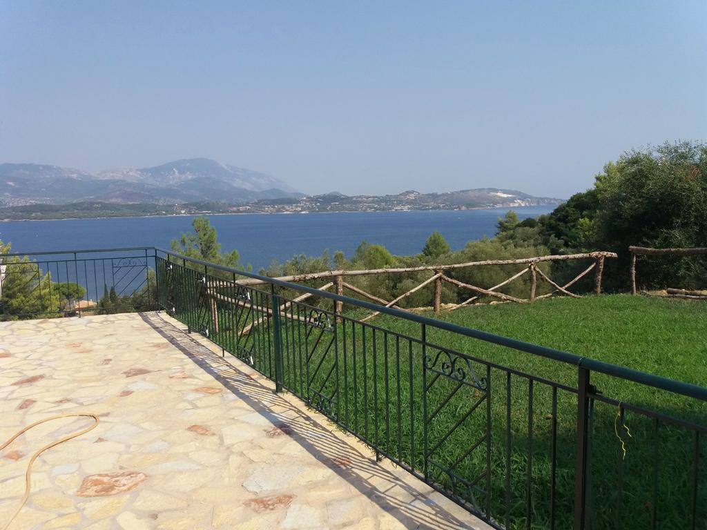 Loggos View Apartments Lixouri Exterior foto