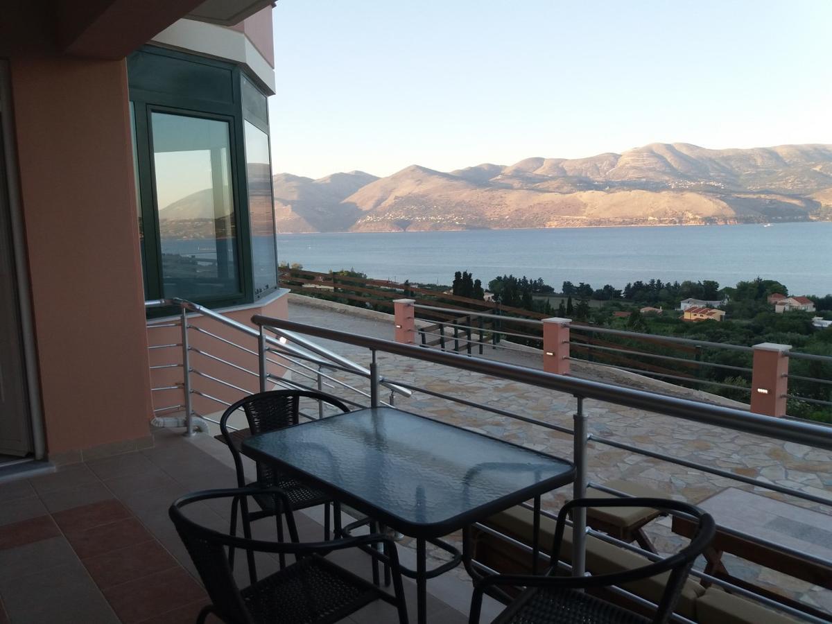 Loggos View Apartments Lixouri Exterior foto